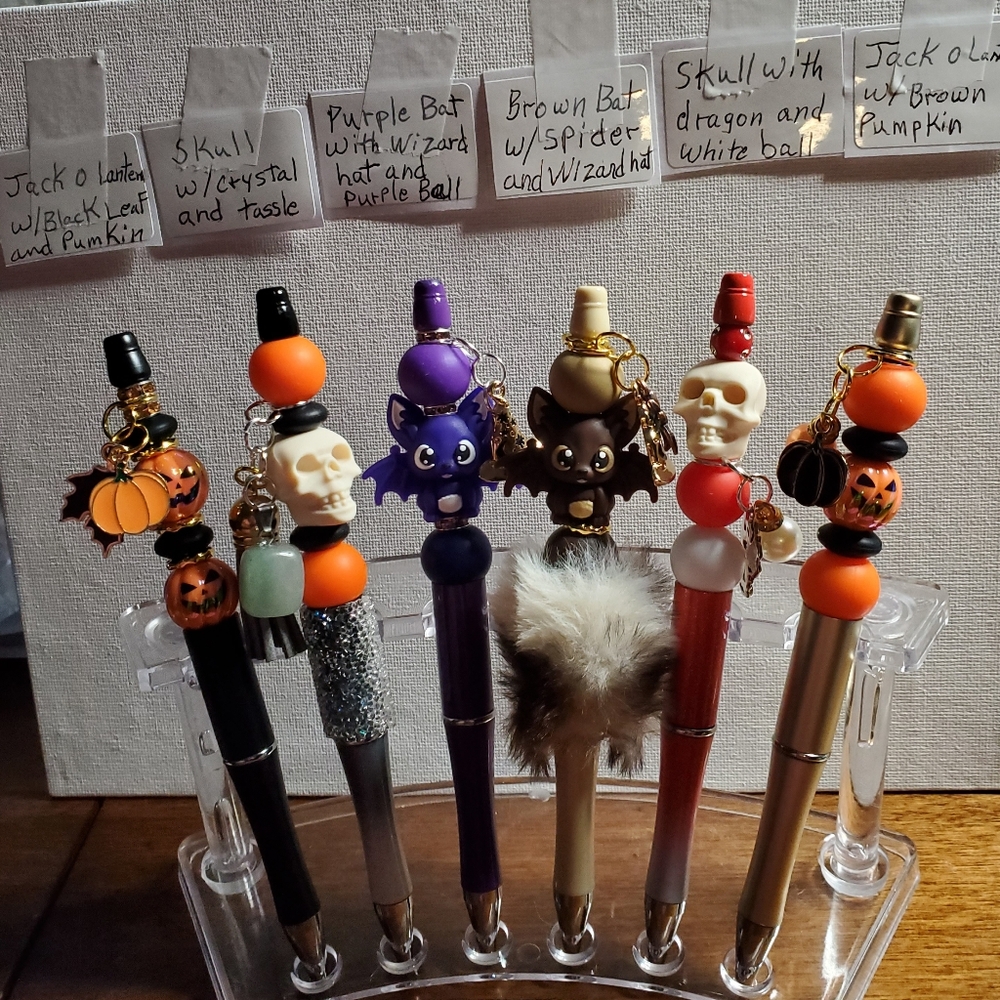 Beaded & charmed handcrafted, pens (HALLOWEEN)